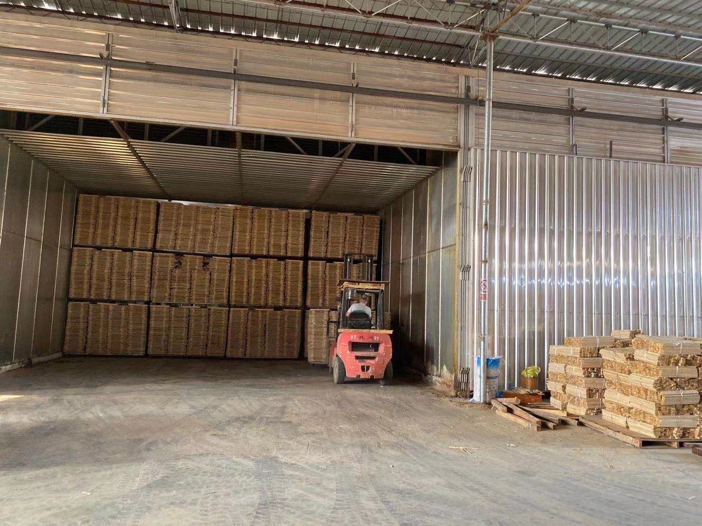 格纳斯板材生产车间